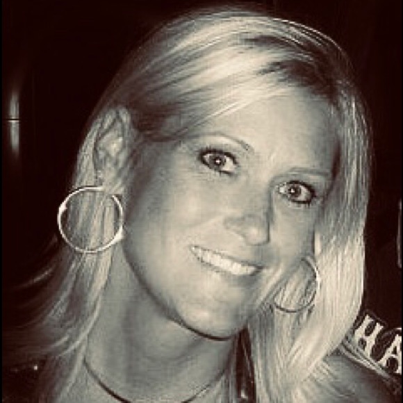 Meet your Posher, Brenda - Picture 3 of 8